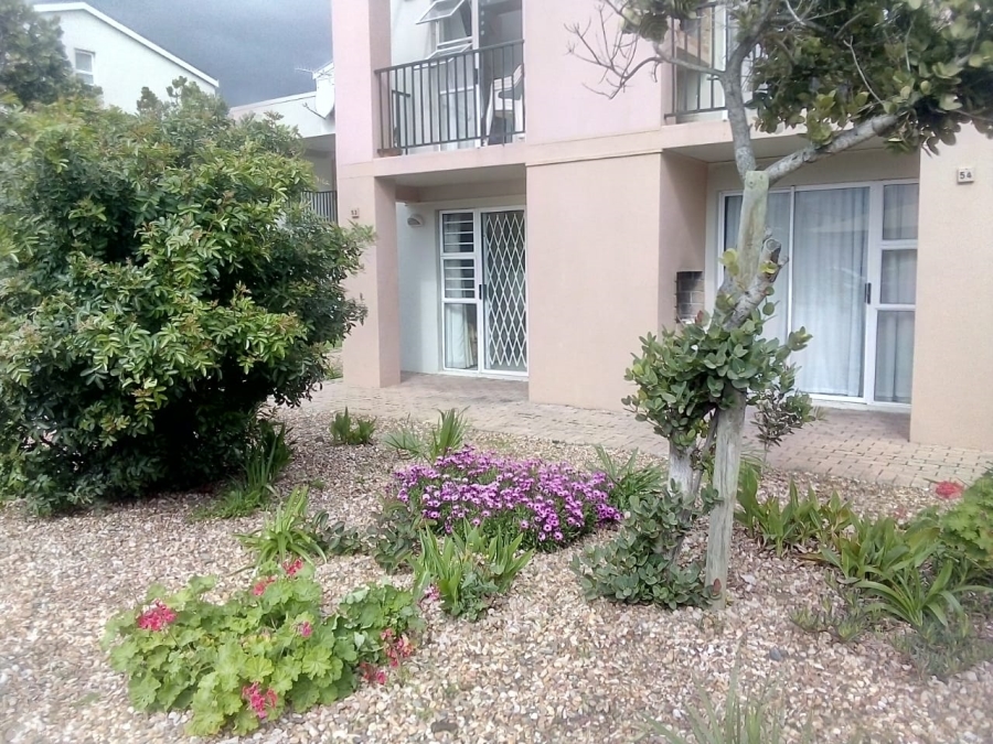 To Let 1 Bedroom Property for Rent in Whispering Pines Western Cape